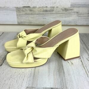 Coconuts by Matisse Women’s 9 pale Yellow Esme Block Heel Slip-On Sandals NEW